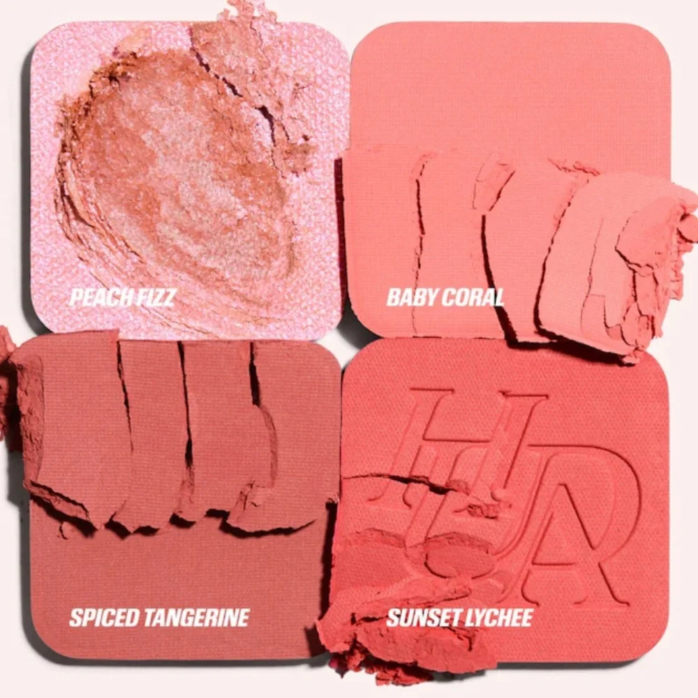 NEW HUDA BEAUTY  Blush Filter Blurring Blushlighters Palette